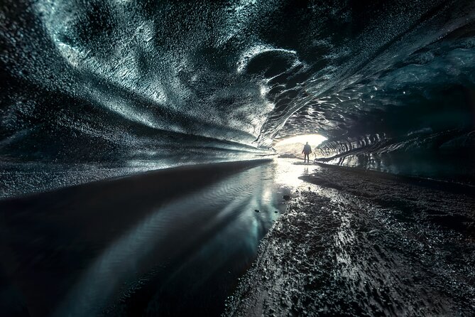 Ice cave Vik 